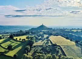 Glastonbury Retiros y Viajes