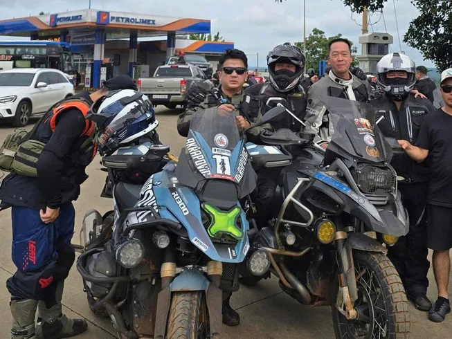 14 Day Saigon to Hanoi Guided BMW GS Motorcycle Travel Across Vietnam photo 4