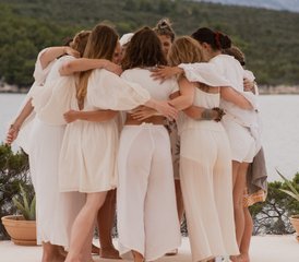 7 Tage Earth Yourself Yoga und Glamping Retreat mit Kakaozeremonien auf Hvar, Kroatien - Photo 4