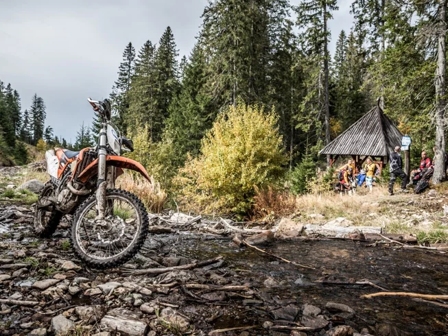 7 Day Dracula Trail Guided Enduro Motorcycle Tour in Romania photo 6