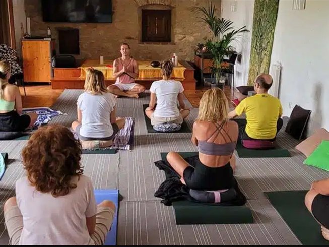 3 días en un retiro de crecimiento personal con yoga y meditación en la ...