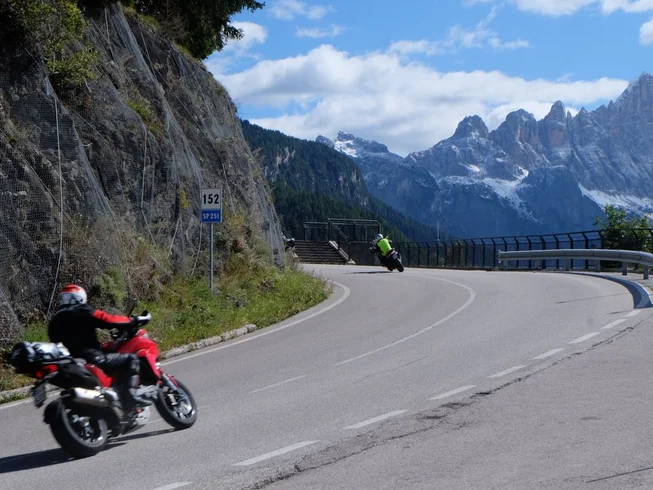 8 Day Motorcycle Guided Tour in Northern Italy, Italian Lakes and Dolomites photo 8