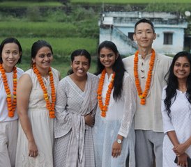 27 días de profesorado intermedio de yoga Hatha, Ashtanga Vinyasa de 300 horas en Rishikesh - Photo 3