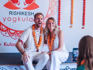 12-Daagse 100-urige Multi Style Yoga Docentenopleiding in Rishikesh, India