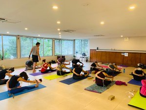28 Tage 300-Stunden Yogalehrer Ausbildung für Fortgeschrittene in Pokhara, Kaski Distrikt