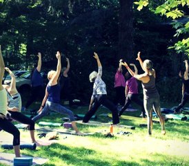 103 jours de 13ème stage annuel de yoga féminin « Retour à la nature » à Eugene, Oregon, États-Unis - Photo 1