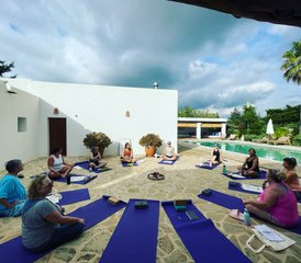 7 jours en stage de formation de professeur de yin yoga 60h avec les cinq éléments et thérapie fasciale à Ibiza, Espagne - Photo 5
