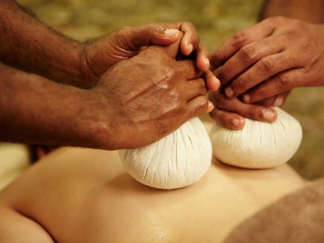 Pinda Swedana: terapia ayurvédica da sudação Pinda Swedana: terapia ayurvédica da sudação