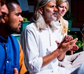 29 días de curso de profesorado de yoga Hatha de 300 horas en Rishikesh, India - Photo 2