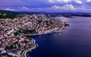 Dalmatinische Küste Retreats und Reisen