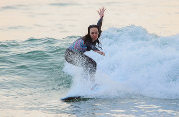 13 días de campamento de surf de lujo con yoga en Arugam Bay, Sri Lanka