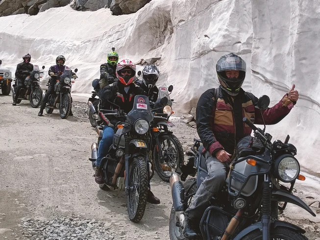 17 Day The Route of Buddhism Guided Motorcycle Tour in India