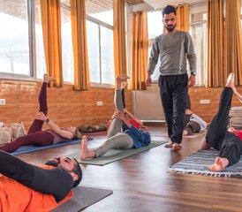 28 jours en formation de professeur de yoga avancé 300 h à Rishikesh, Inde - Photo 4