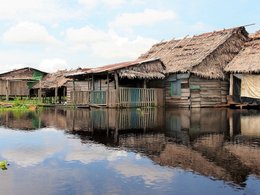 Iquitos Retraites et Voyages