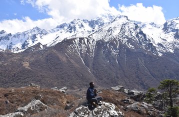 10 jours en stage de trekking dans la vallée de Langtang avec yoga au Népal