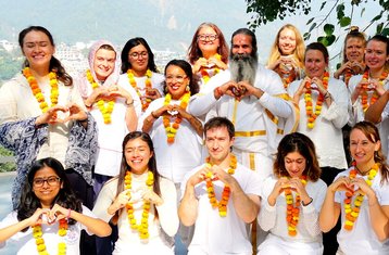 24 Day 200-Hour Traditional Kundalini Yoga Teacher Training in Swargashram, Rishikesh, India