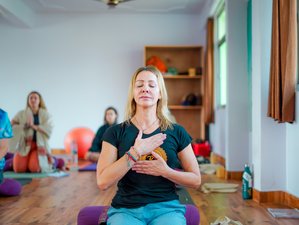 24 jours-200h en formation de professeur de kundalini yoga avec visite d’un temple à Rishikesh, Inde