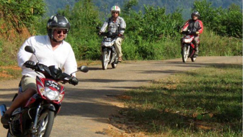 13 Day Grand Chin Circuit Guided Motorcycle Tour in Myanmar