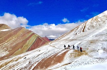 3-tägige Ausangate-Wanderung zum Regenbogenberg in Peru