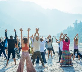 413 días de profesorado de yoga Kundalini de 100 horas en Rishikesh, India - Photo 1