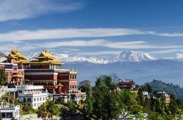 7 días de retiro de yoga y senderismo sanador y mágico en el sendero Valley Rim, Nepal