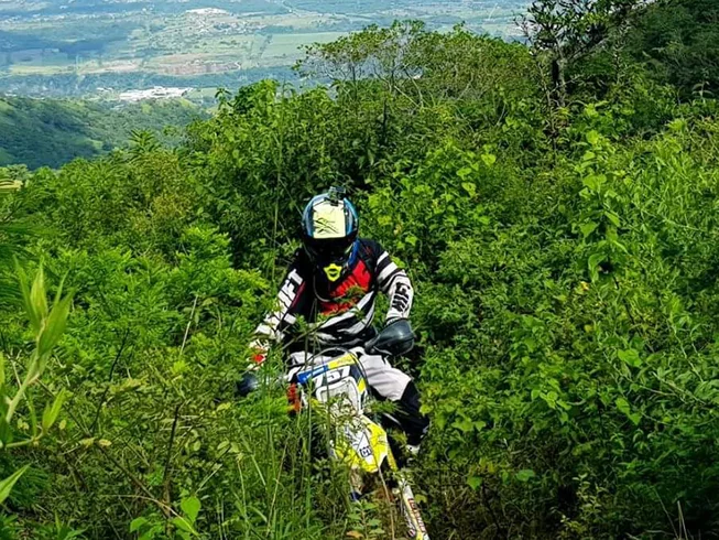 6 Day Ultimate Off-Road and Enduro Adventure Guided Motorcycle Tour in Costa Rica photo 8