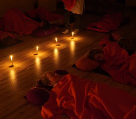 1013 días de formación de profesorado de yoga kundalini tradicional para principiantes de 100 horas en Rishikesh, India - Photo 1