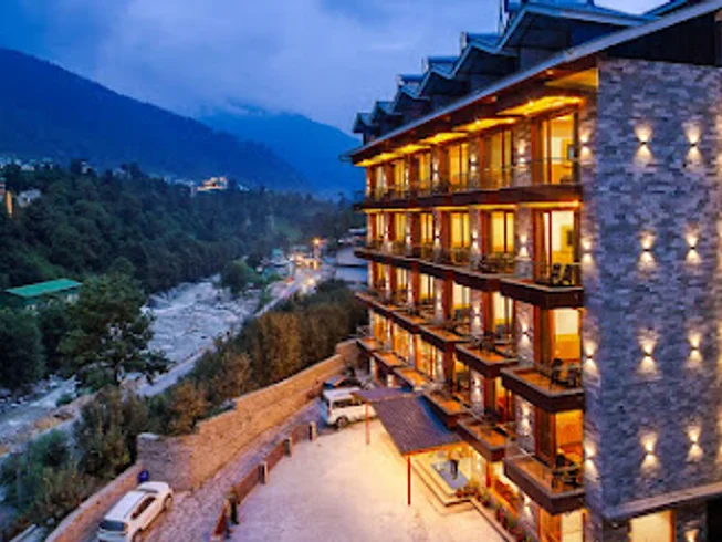 8 Day Guided Adventure Motorcycle Tour in the Pangi Valley, India photo 10