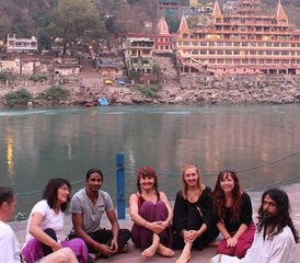 224-Daagse 200-Uur Groei- en Transformationele Yogadocentenopleiding in Rishikesh, Uttarakhand, India - Photo 1