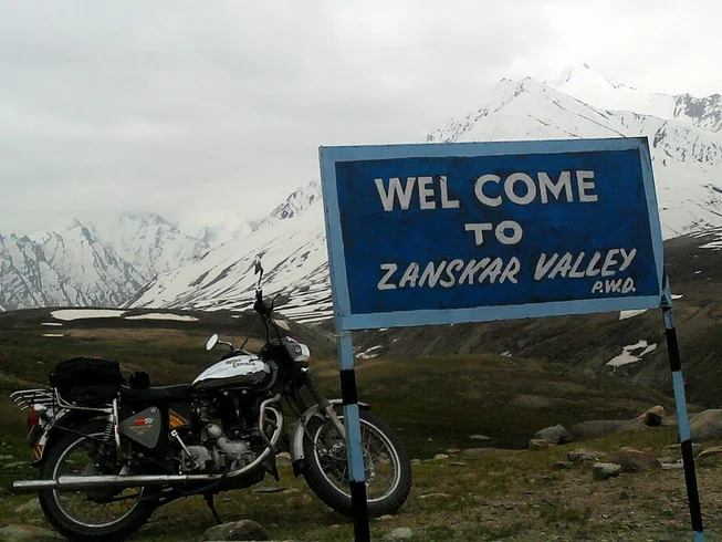 12 Day Off-Road Guided Himalayas Motorcycle Tour in India photo 4