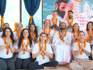 36 Day 300-Hour Online Hatha, Ashtanga, and Therapeutic Yoga Teacher Training With 60 Live Hours