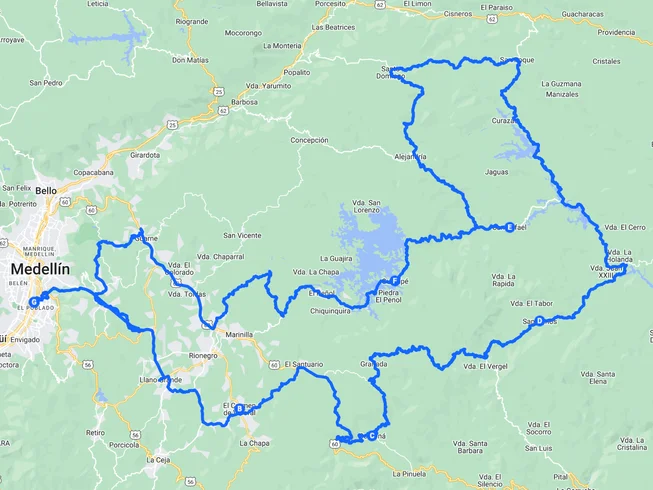 4 Day Guatape Mud n' Mountains: Off-Road Advanced Jungle Motorcycle Tour in Colombia photo 3