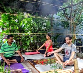 8 jours en stage de yoga, méditation, ayurvéda et cuisine en Inde - Photo 2