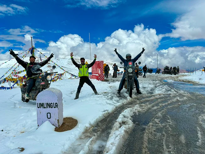 12 Day Ladakh Guided Motorcycle Tour in Indian Himalayas (Manali-Srinagar) photo 8