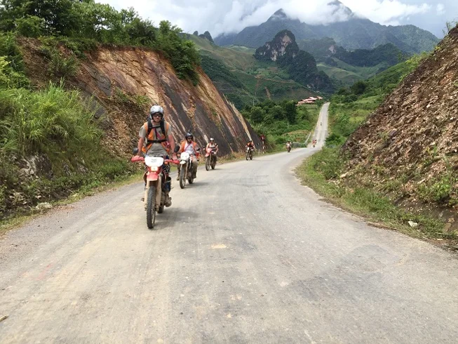 7 Day Guided Motorbike Tour in Northwest Vietnam photo 4