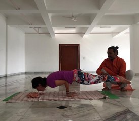 15-Daagse 100-urige Intensieve Bijscholing voor Yogazoekers: Yogadocentenopleiding in Rishikesh, India - Photo 3