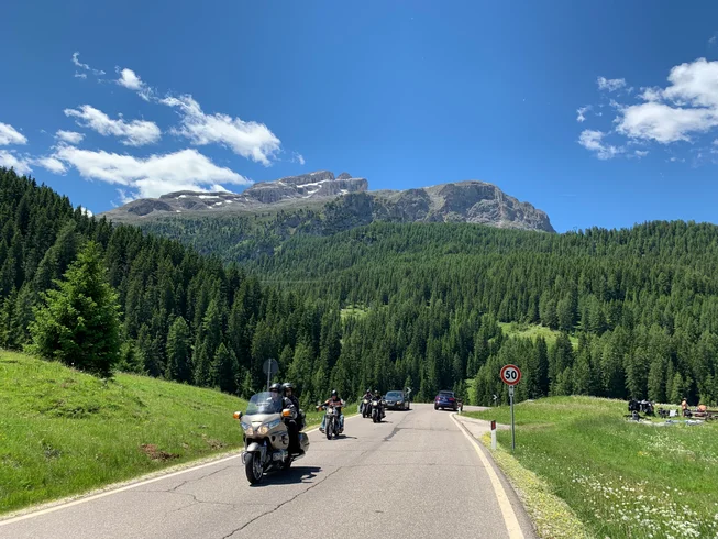 15 Day Marvelous Guided Motorcycle Tour in Austria, South Germany, Northern Italy, and Switzerland