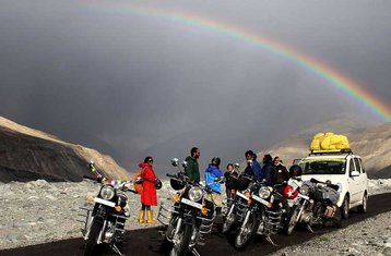 7-Daagse Begeleide Motortour op Royal Enfield in Zanskar, India
