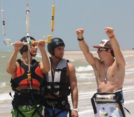 7 jours en stage de kitesurf pour débutants dans le magnifique village de Praia do Cumbuco, Ceará, Brésil - Photo 3