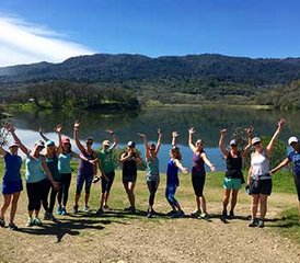 93 jours en stage de yoga et randonnée dans la région viticole de Sonoma, Californie, États-Unis - Photo 1