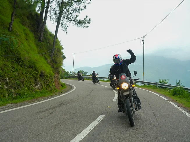 8 Day Guided Adventure Motorcycle Tour in the Pangi Valley, India photo 6