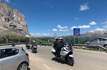 10 Tage Das Beste der Alpen Geführte Entdecker Motorrad-Tour in Österreich, Deutschland, Italien und der Schweiz