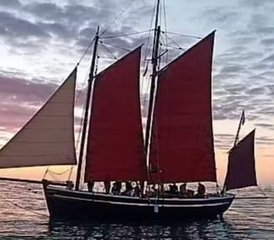 6 jours en croisière voile et yoga vers les Îles Anglo-Normandes, France - Photo 4