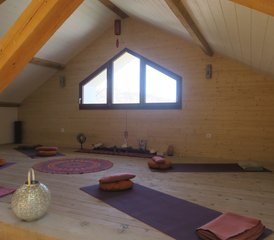 3 jours en retraite individuelle de yoga et vibrations sacrées pour femmes dans le Vercors, France - Photo 3