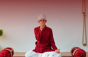 Self-Paced 25-Hour Online Pranayama Course with Lifetime Access