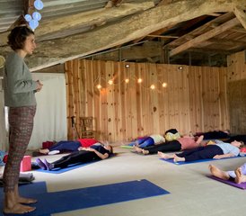 5-Daagse Retreat: 3 Dagen Yoga met Acupressuur, Yin, Myofasciale Ontspanning en Hatha in Thézac, Frankrijk - Photo 2