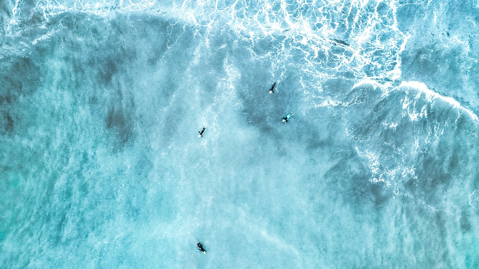 Big waves in Indonesia