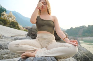7-tägiges ganzheitliches Yoga- und Atemtraining mit emotionaler Heilung in Rishikesh, Indien