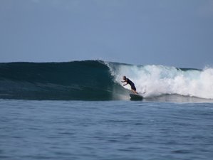 8 jours en stage de surf et yoga à Thimarafushi, Maldives