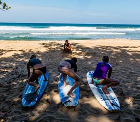 14 Tage Spanish- und Surf-Sommererlebnisurlaub in Puerto Viejo de Talamanca, Costa Rica - Photo 4